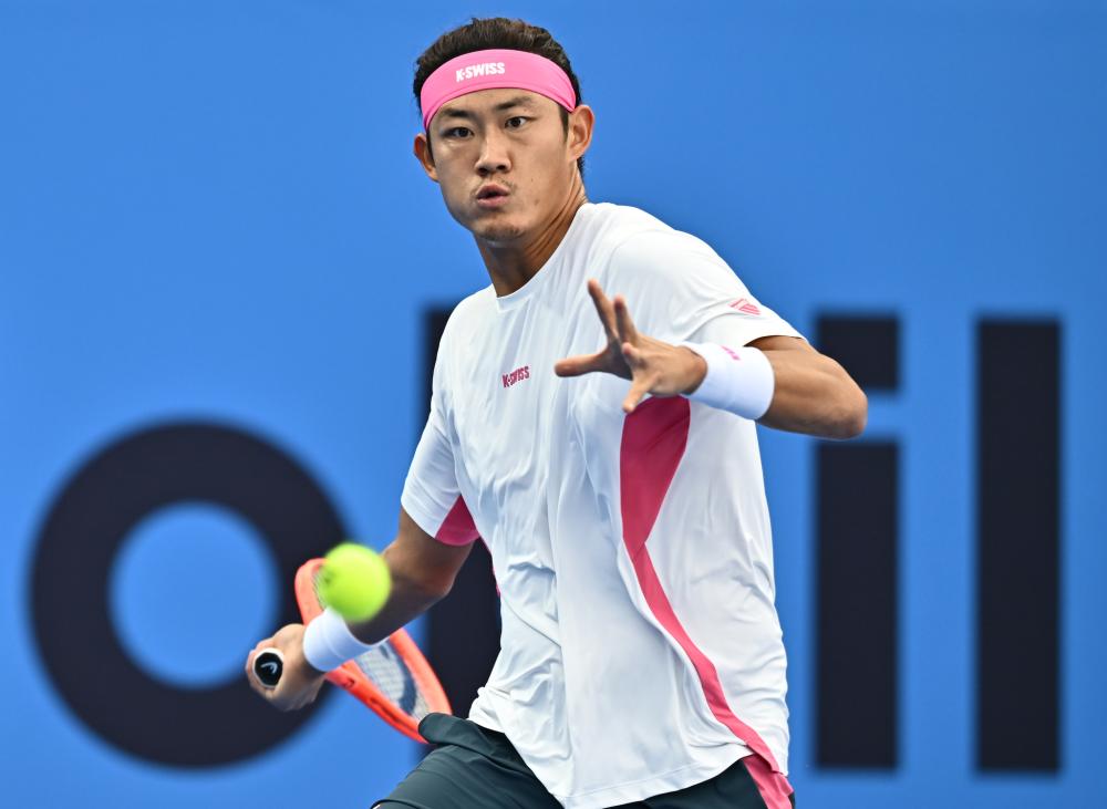 巴顿：李嗣镕一直很努力地训练，他的中超首秀应该是满分